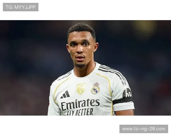 特伦特·亚历山大-阿诺德：从边锋到全能后卫的转型之路与足球影响力