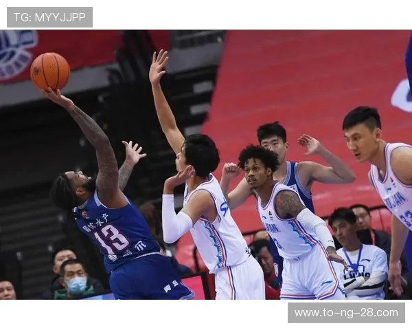 今晚CBA焦点对决广厦迎战山东期待精彩比赛和球星表现